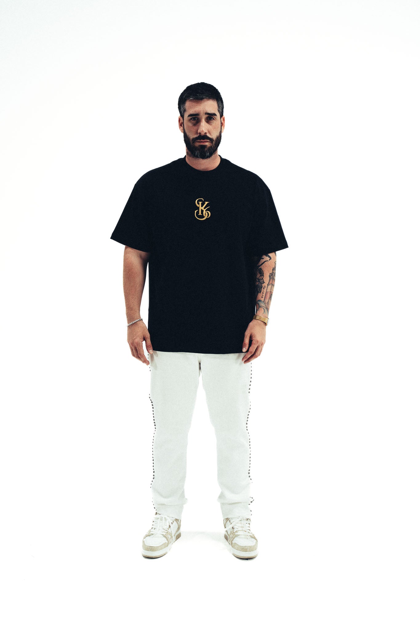 “Anniversary6Black”